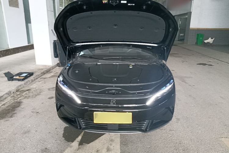 Used BYD Han 2024 EV Glory Edition 610 km All-Wheel Drive "Tian Shen Zhi Jia" Intelligent Driving Model Engine Bay