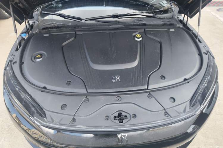 Used BYD Han 2024 EV Glory Edition 605KM Front-Wheel-Drive Premium Model Engine Bay