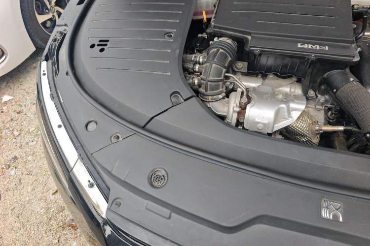 Used BYD Han 2024 DM-i Glory Edition 121KM Premium Model Engine Bay Right
