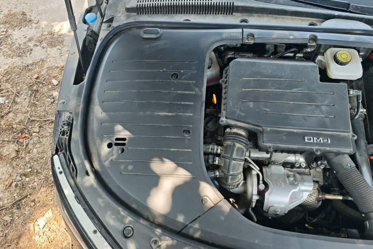 Used BYD Han 2024 DM-i Glory Edition 121KM Prestige Model Engine Bay Right
