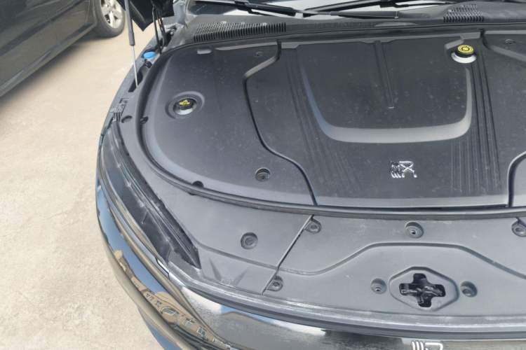 Used BYD Han 2024 EV Glory Edition 605KM Front-Wheel-Drive Premium Model Engine Bay Right