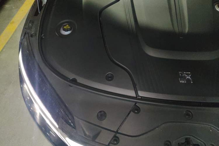 Used BYD Han 2024 EV Glory Edition 506KM Front-Wheel-Drive Premium Model Engine Bay Right