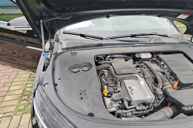 Used BYD Han 2024 DM-i Glory Edition 121KM Prestige Model Engine Bay Right