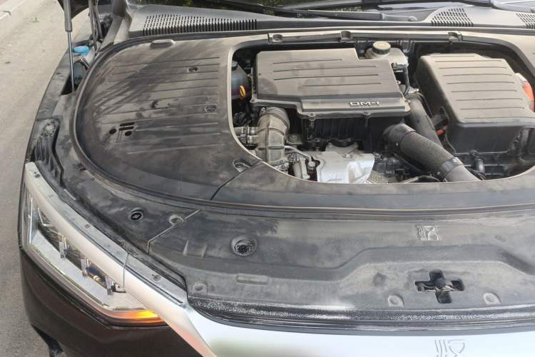 Used BYD Han 2024 DM-i Glory Edition 121KM Elite Model Engine Bay Right