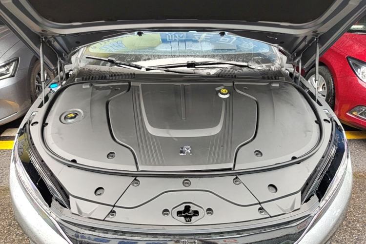 Used BYD Han 2024 EV Glory Edition 605KM Front-Wheel-Drive Premium Model Engine Bay