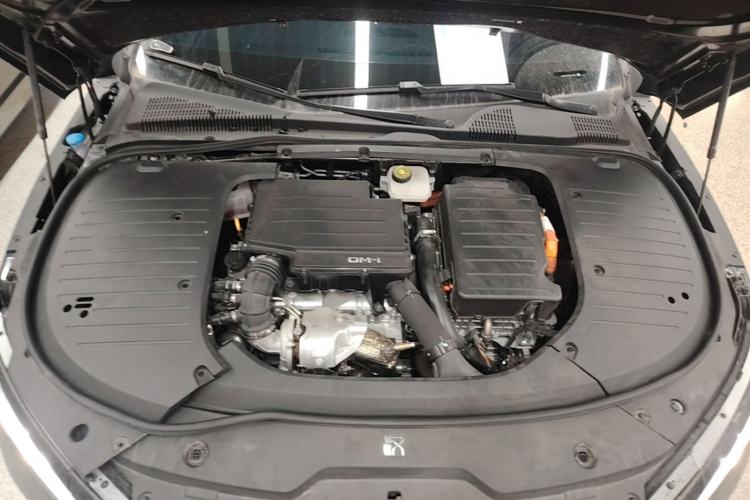 Used BYD Han 2024 DM-i Glory Edition 121KM Premium Model Engine Bay