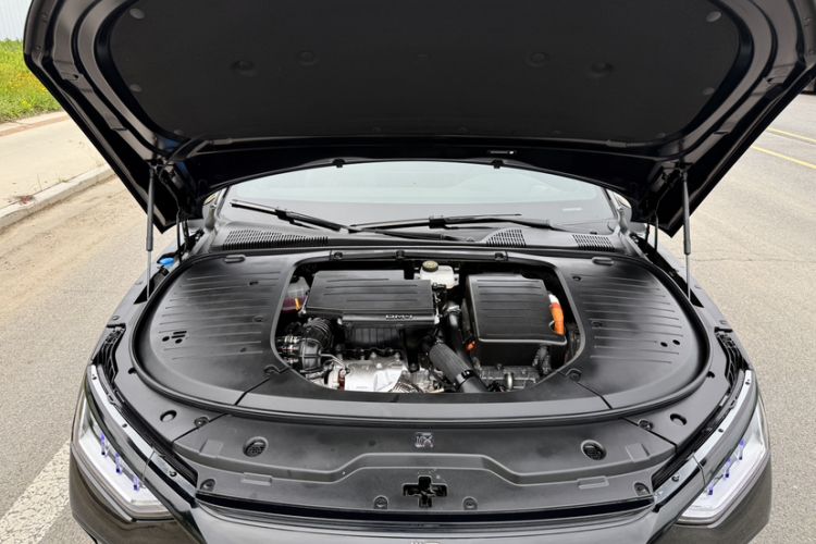 Used BYD Han 2024 DM-i Glory Edition 121KM Prestige Model Engine Bay