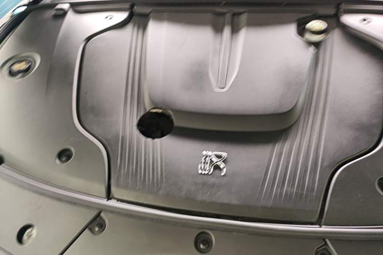 Used BYD Han 2024 EV Glory Edition 605KM Front-Wheel-Drive Premium Model Engine Bay