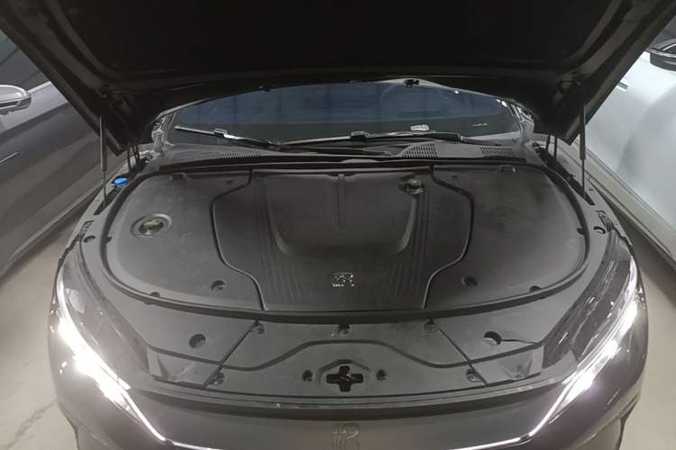 Used BYD Han 2024 EV Glory Edition 715KM Front-Wheel-Drive Flagship Model Engine Bay