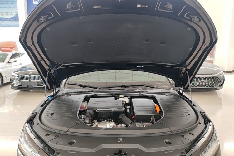 Used BYD Han 2024 DM-i Glory Edition 121KM Elite Model Engine Bay
