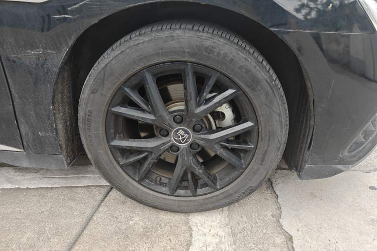 Used BYD Han 2024 DM-i Glory Edition 121KM Prestige Model Exterior 1