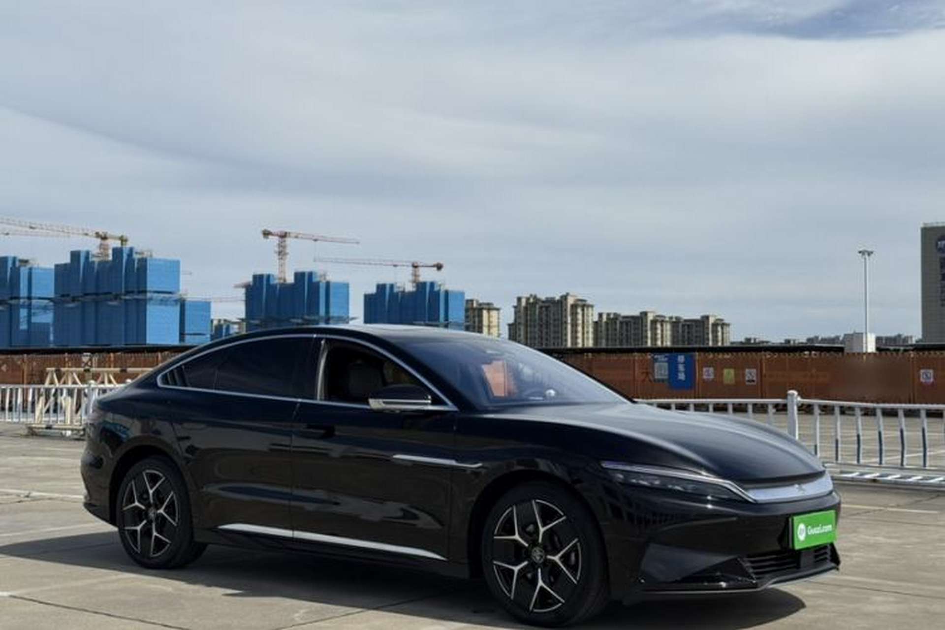 Used BYD Han 2024 EV Glory Edition 605KM Front-Wheel-Drive Premium Model Exterior 2