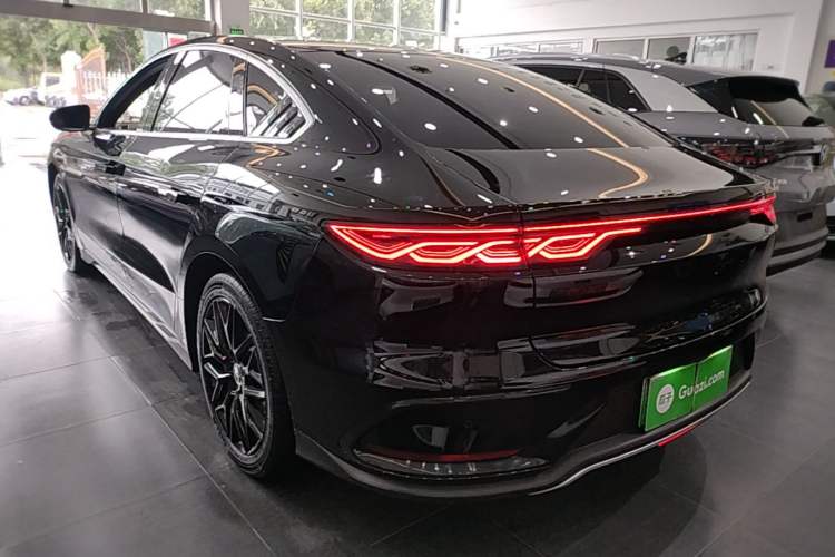 Used BYD Han 2024 EV Glory Edition 506KM Front-Wheel-Drive Premium Model Exterior 2