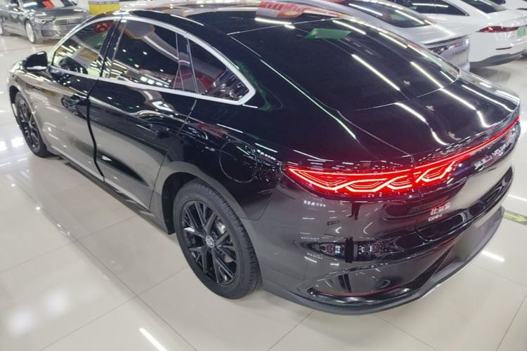 Used BYD Han 2024 DM-i Glory Edition 121KM Elite Model Exterior 2