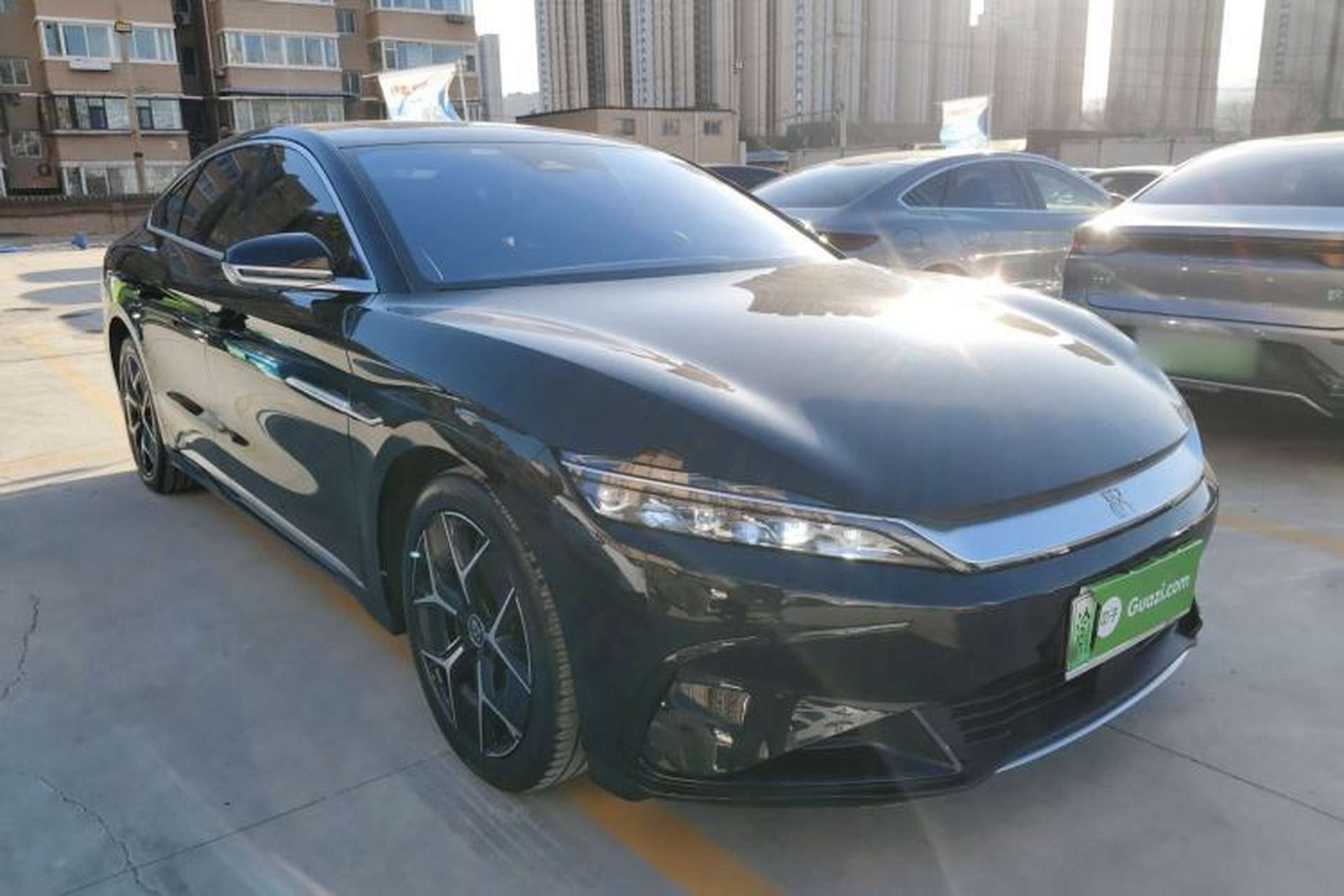 Used BYD Han 2024 EV Glory Edition 605KM Front-Wheel-Drive Premium Model Exterior 2