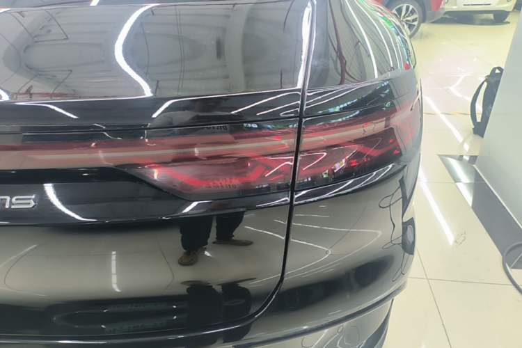 Used BYD Han 2024 EV Glory Edition 605KM Front-Wheel-Drive Premium Model Exterior 3