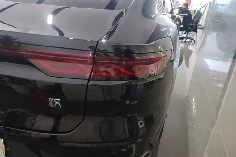 Used BYD Han 2024 DM-i Glory Edition 121KM Premium Model Exterior 3