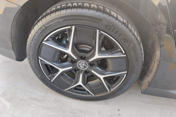 Used BYD Han 2024 EV Glory Edition 605KM Front-Wheel-Drive Premium Model Exterior 5