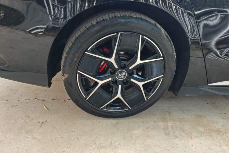 Used BYD Han 2024 EV Glory Edition 715KM Front-Wheel-Drive Flagship Model Exterior 5
