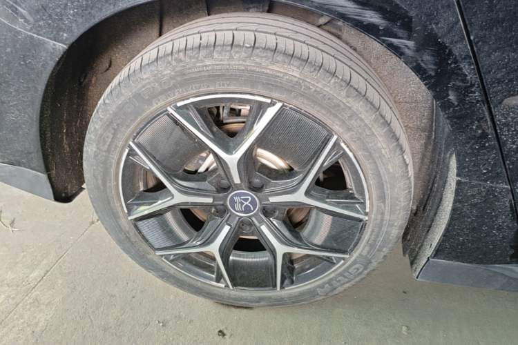 Used BYD Han 2024 EV Glory Edition 605KM Front-Wheel-Drive Premium Model Exterior 5