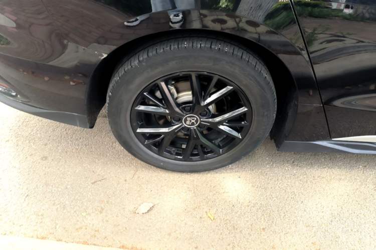 Used BYD Han 2024 DM-i Glory Edition 121KM Prestige Model Exterior 5