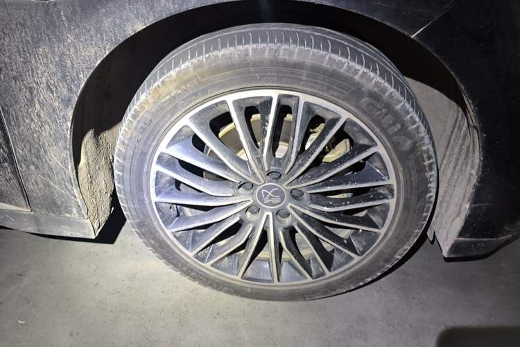 Used BYD Han 2024 EV Glory Edition 506KM Front-Wheel-Drive Premium Model Exterior 7