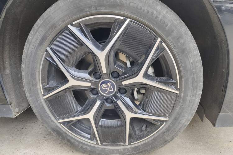 Used BYD Han 2024 EV Glory Edition 605KM Front-Wheel-Drive Premium Model Exterior 7
