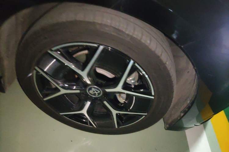 Used BYD Han 2024 EV Glory Edition 605KM Front-Wheel-Drive Premium Model Exterior 7