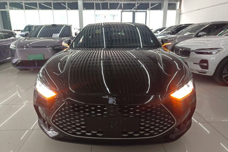 Used BYD Han 2024 DM-i Glory Edition 121KM Prestige Model Front
