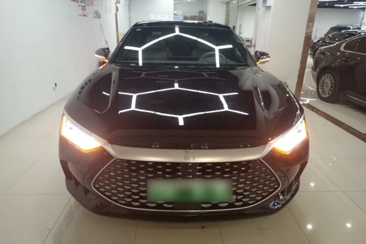 Used BYD Han 2024 DM-i Glory Edition 200KM Flagship Model Front