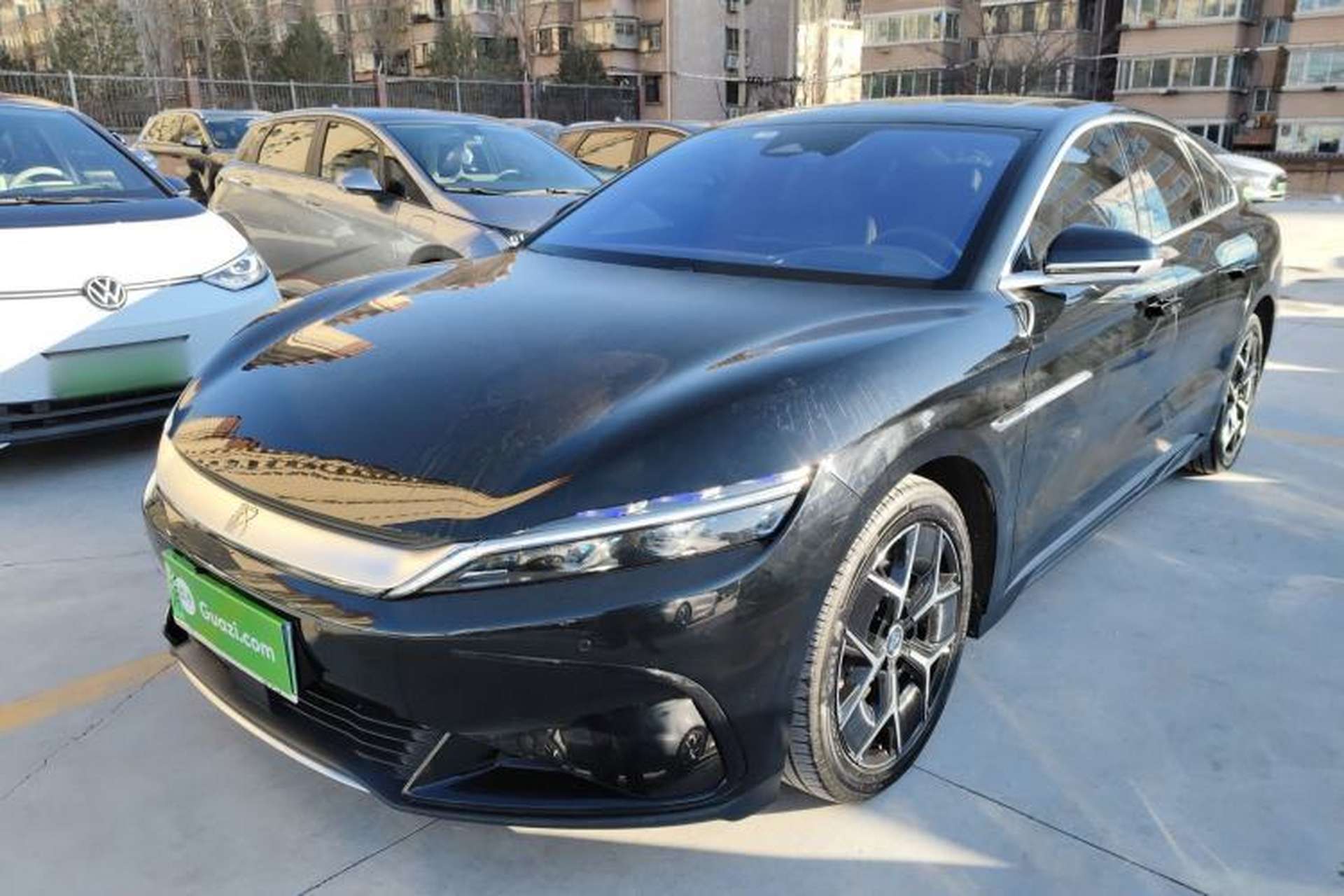 Used BYD Han 2024 EV Glory Edition 605KM Front-Wheel-Drive Premium Model Front Left 45 Deg