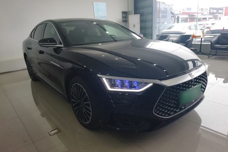 Used BYD Han 2024 DM-i Glory Edition 121KM Premium Model Front Right 45 Deg