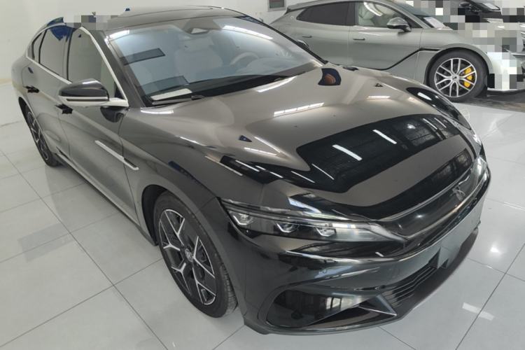 Used BYD Han 2024 EV Glory Edition 605KM Front-Wheel-Drive Premium Model Front Right 45 Deg