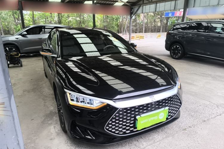 Used BYD Han 2024 DM-i Glory Edition 121KM Prestige Model Front Right 45 Deg