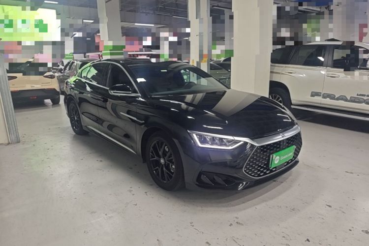 Used BYD Han 2024 DM-i Glory Edition 121KM Prestige Model Front Right 45 Deg