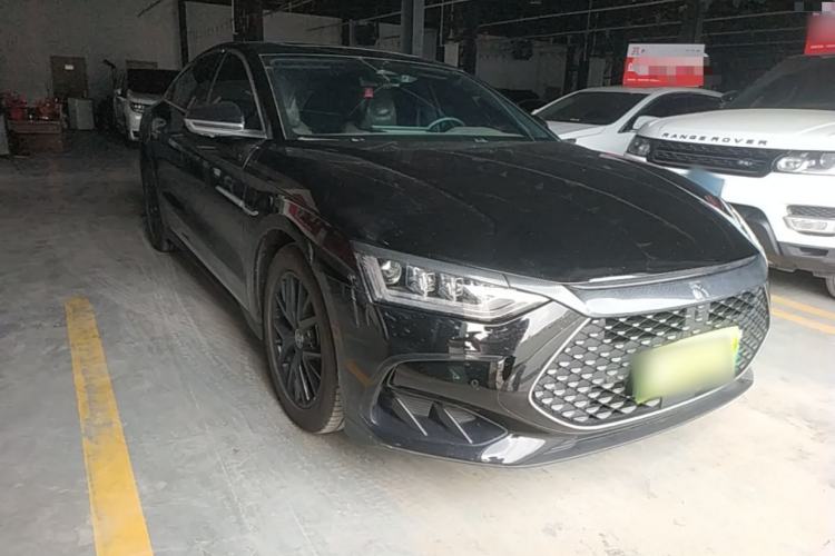 Used BYD Han 2024 DM-i Glory Edition 121KM Prestige Model Front Right 45 Deg