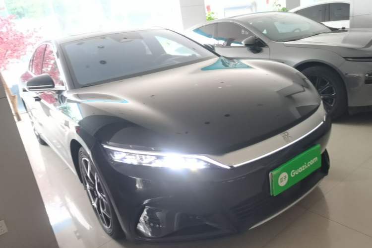 Used BYD Han 2024 EV Glory Edition 605KM Front-Wheel-Drive Premium Model Front Right 45 Deg