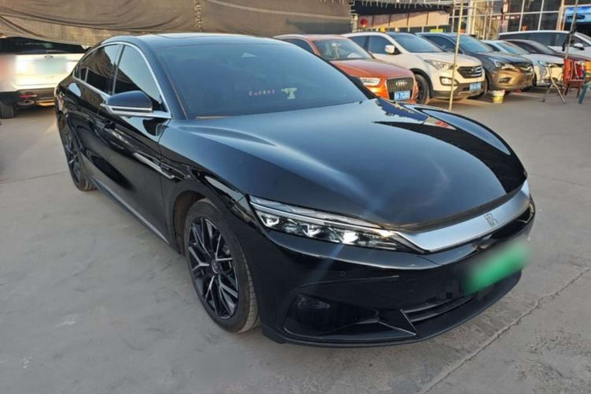 Used BYD Han 2024 DM-i Glory Edition 121KM Prestige Model Front Right 45 Deg