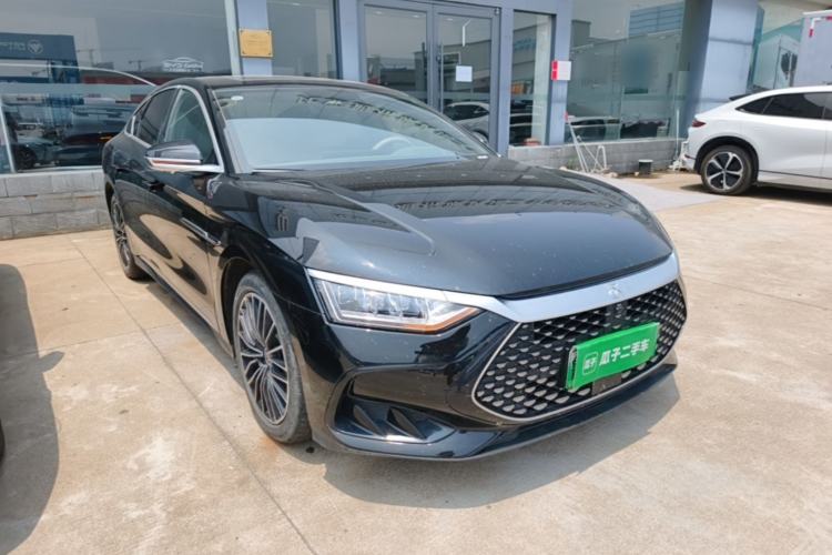 Used BYD Han 2024 DM-i Glory Edition 121KM Premium Model Front Right 45 Deg