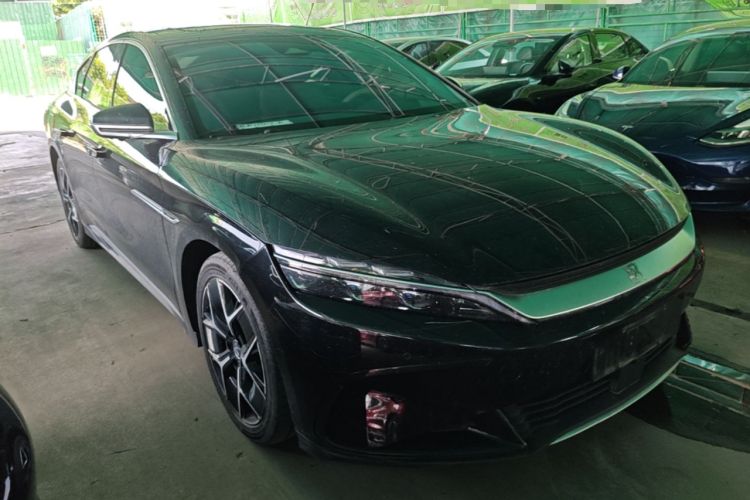 Used BYD Han 2024 EV Glory Edition 605KM Front-Wheel-Drive Premium Model Front Right 45 Deg
