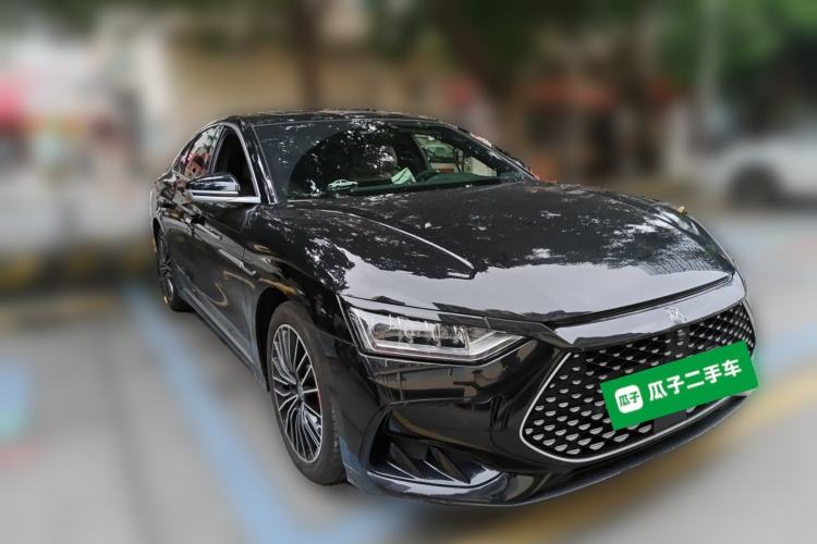 Used BYD Han 2024 DM-i Glory Edition 121KM Prestige Model Front Right 45 Deg