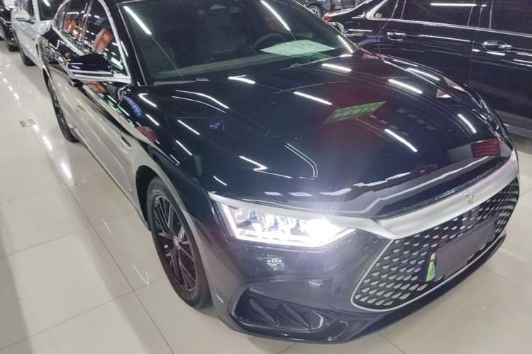 Used BYD Han 2024 DM-i Glory Edition 121KM Elite Model Front Right 45 Deg