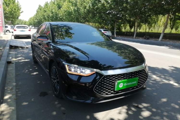 Used BYD Han 2024 DM-i Glory Edition 121KM Premium Model Front Right 45 Deg