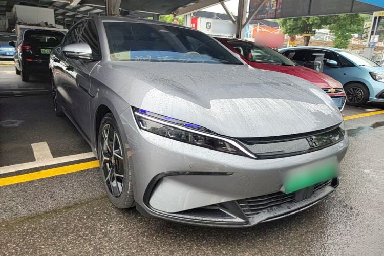Used BYD Han 2024 EV Glory Edition 605KM Front-Wheel-Drive Premium Model Front Right 45 Deg