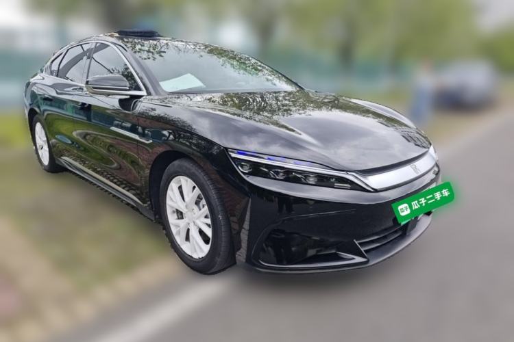 Used BYD Han 2024 DM-i Glory Edition 121KM Prestige Model Front Right 45 Deg