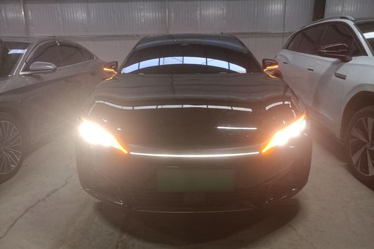 Used BYD Han 2024 EV Glory Edition 715KM Front-Wheel-Drive Flagship Model Front