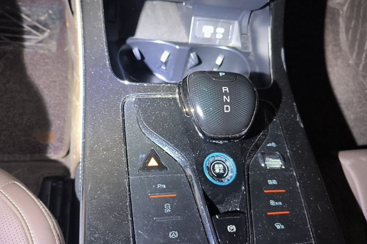 Used BYD Han 2024 EV Glory Edition 506KM Front-Wheel-Drive Premium Model Gear Lever