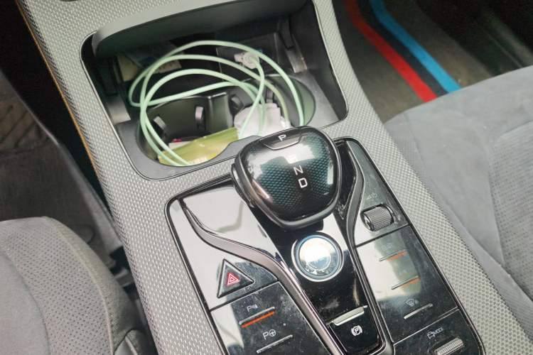 Used BYD Han 2024 DM-p War God Edition Gear Lever