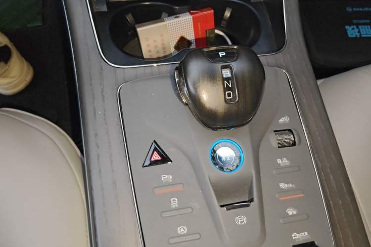 Used BYD Han 2024 EV Glory Edition 715KM Front-Wheel-Drive Flagship Model Gear Lever