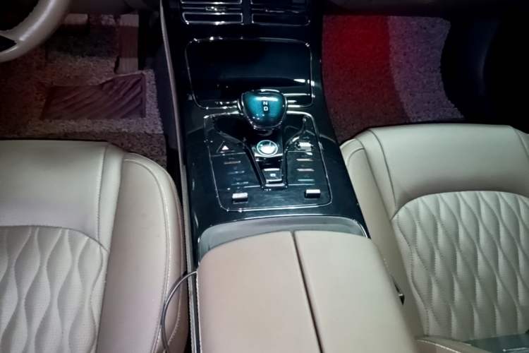Used BYD Han 2024 EV Glory Edition 605KM Front-Wheel-Drive Premium Model Gear Lever